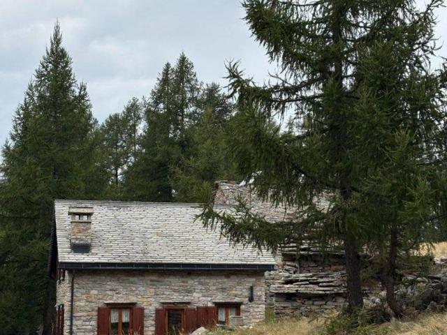 Casa indipendente in vendita a Montecrestese VB