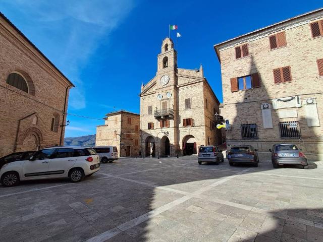 Casa indipendente in vendita a Montedinove AP