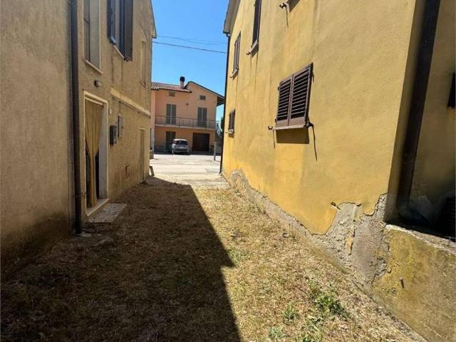 Casa indipendente in vendita a Montefalco PG