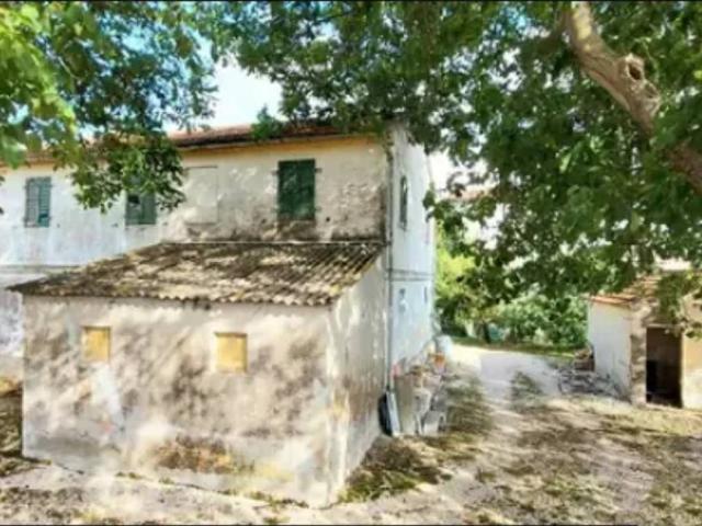 Casa indipendente in vendita a Montefelcino PU