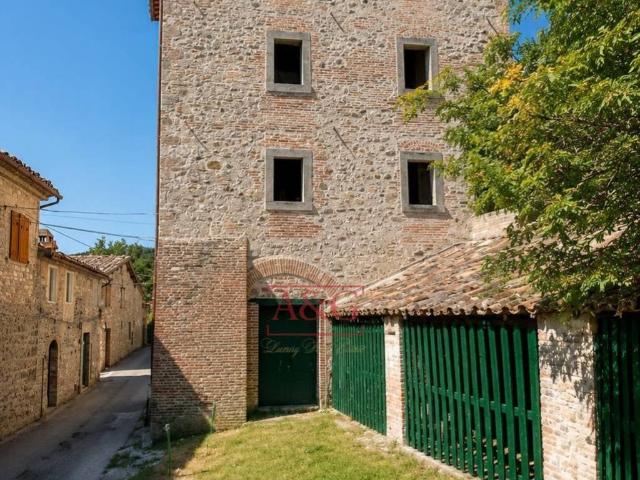 Casa indipendente in vendita a Montefortino FM