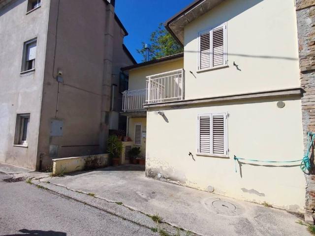 Casa indipendente in vendita a Montegiorgio FM
