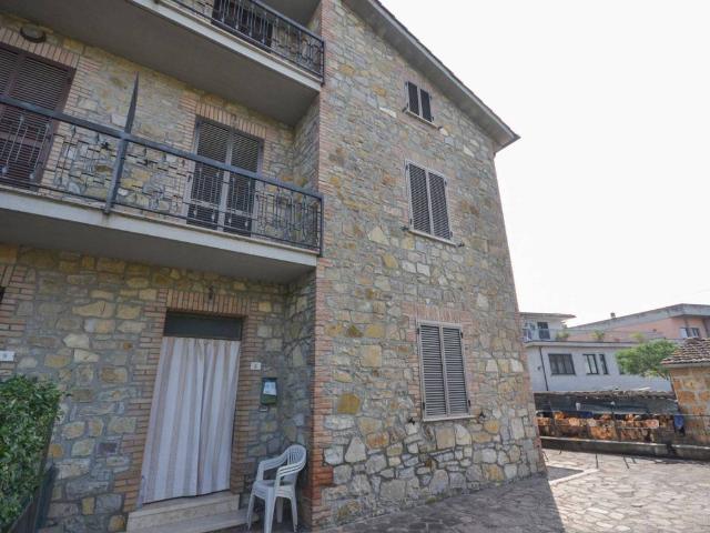 Casa indipendente in vendita a Monteleone d'Orvieto TR