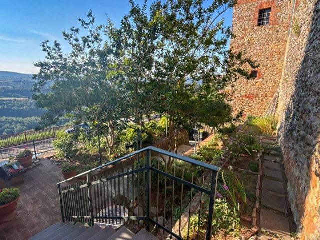 Casa indipendente in vendita a Monteleone d'Orvieto TR