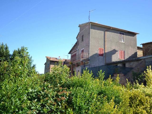 Casa indipendente in vendita a Monteleone d'Orvieto TR