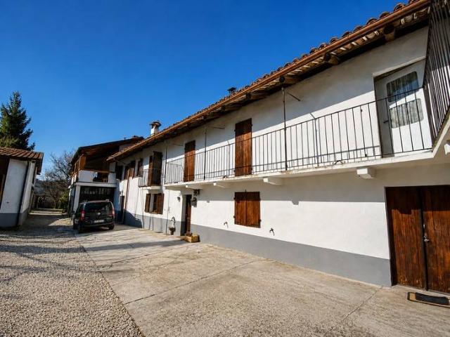 Casa indipendente in vendita a Montelupo Albese CN