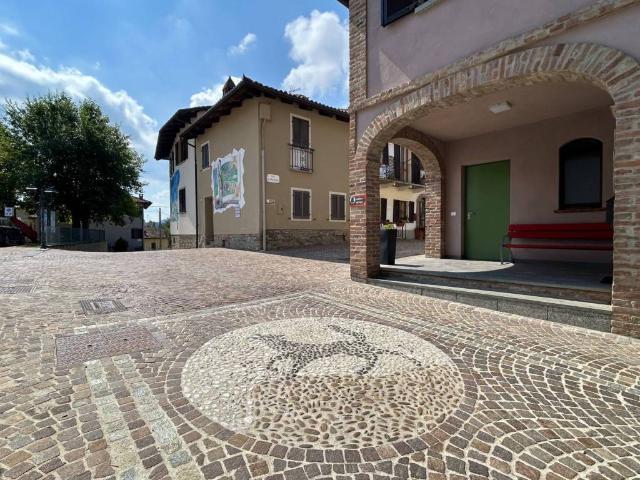 Casa indipendente in vendita a Montelupo Albese CN