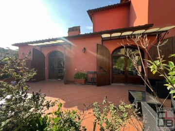 Casa indipendente in vendita a Montelupo Fiorentino FI