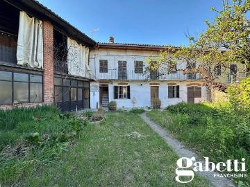 Casa indipendente in vendita a Montemagno AT