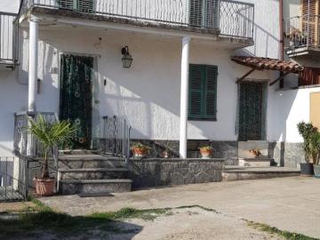 Casa indipendente in vendita a Montemagno AT