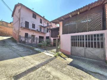 Casa indipendente in vendita a Montemagno AT