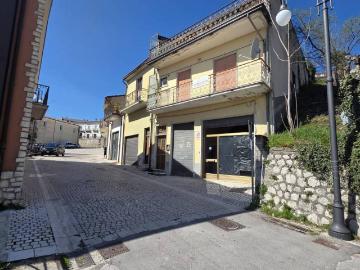 Casa indipendente in vendita a Montemarano AV