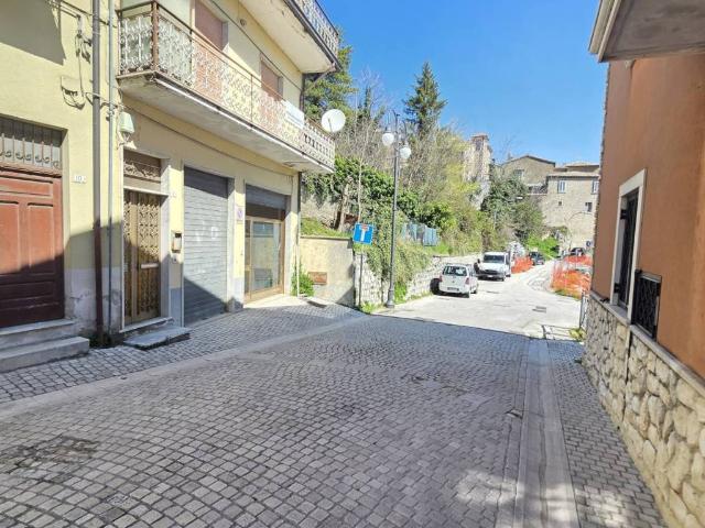 Casa indipendente in vendita a Montemarano AV