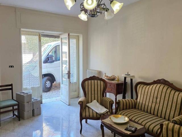 Casa indipendente in vendita a Montemarano AV