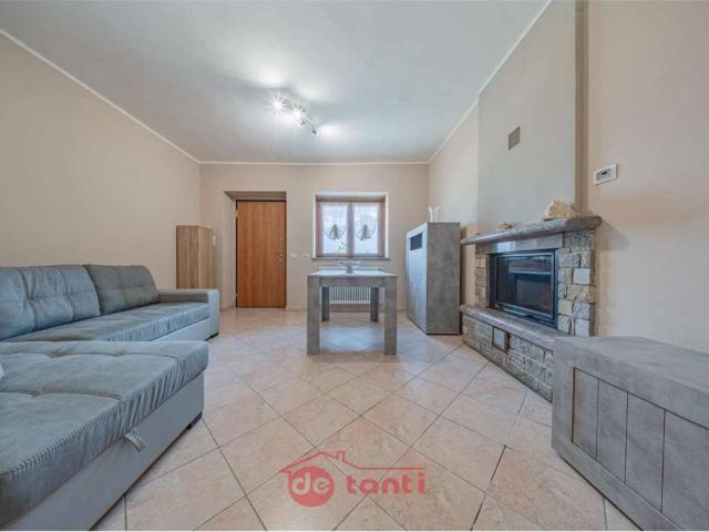Casa indipendente in vendita a Montemezzo CO