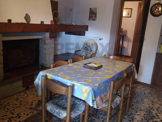 Casa indipendente in vendita a Montemignaio AR