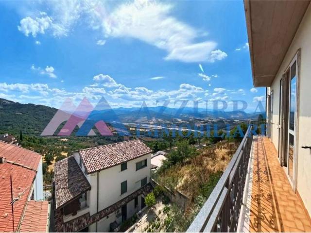 Casa indipendente in vendita a Montemitro CB