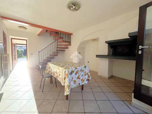Casa indipendente in vendita a Montemurlo PO