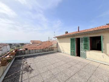 Casa indipendente in vendita a Montemurlo PO