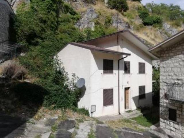 Casa indipendente in vendita a Montenerodomo CH
