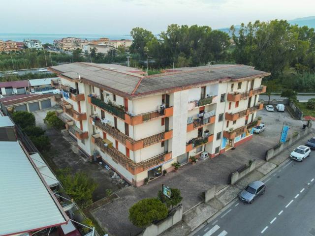 Casa indipendente in vendita a Montepaone CZ
