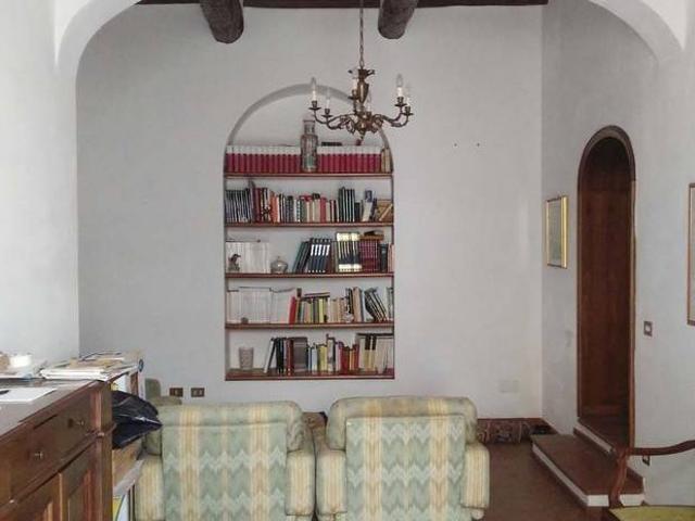 Casa indipendente in vendita a Montepulciano SI