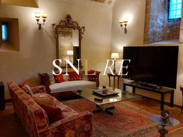 Casa indipendente in vendita a Siena via Roma, Porta Romana