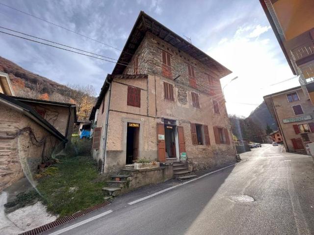 Casa indipendente in vendita a Monterosso Grana CN