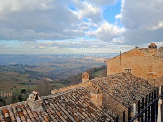 Casa indipendente in vendita a Monterubbiano FM