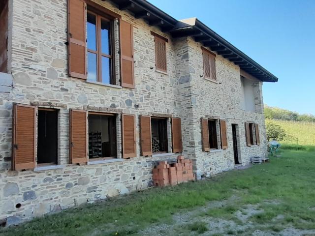 Casa indipendente in vendita a Montescano