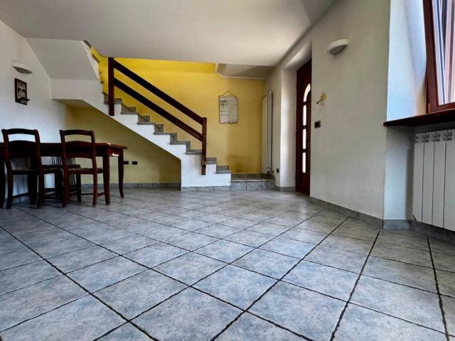 Casa indipendente in vendita a Montescheno VB