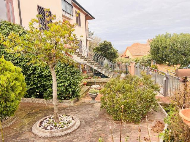 Casa indipendente in vendita a Montescudaio