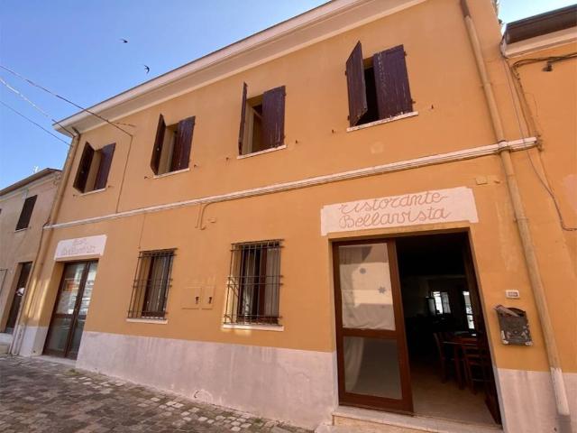 Casa indipendente in vendita a Montescudo Montecolombo RN