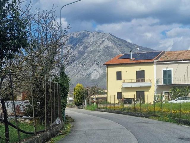 Casa indipendente in vendita a Montesarchio BN