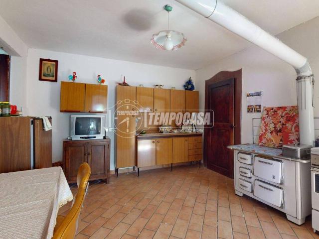 Casa indipendente in vendita a Montese MO