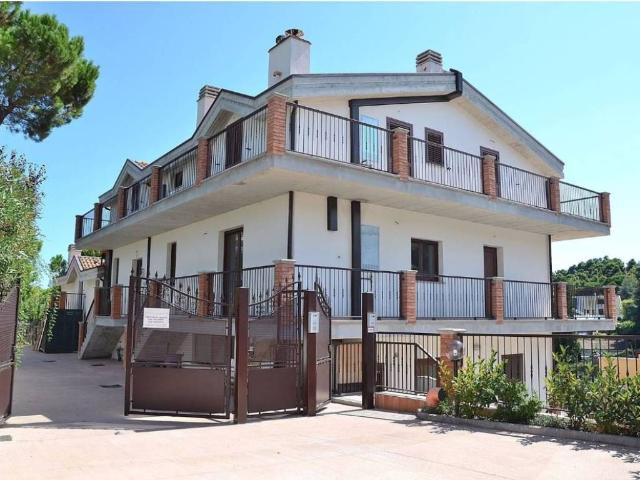 Casa indipendente in vendita a Montesilvano PE