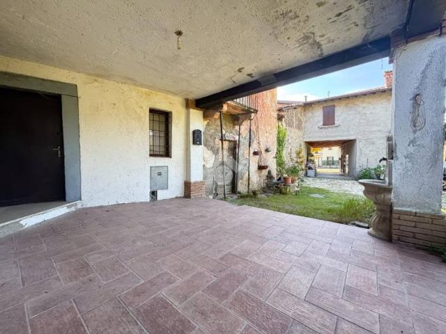 Casa indipendente in vendita a Monticelli Brusati BS
