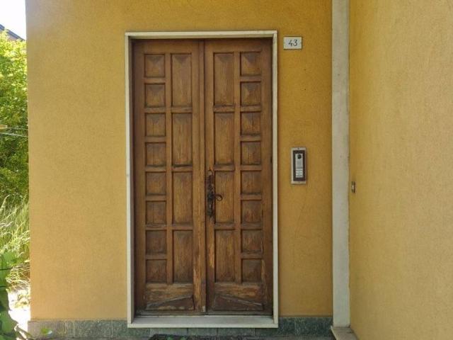 Casa indipendente in vendita a Monticello Brianza LC