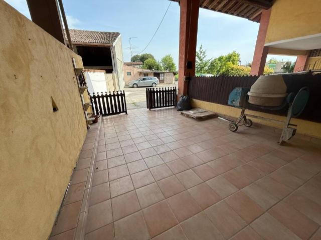 Casa indipendente in vendita a Montichiari BS