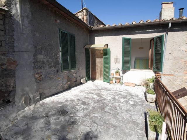 Casa indipendente in vendita a Monticiano SI