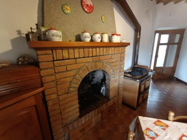 Casa indipendente in vendita a Montieri