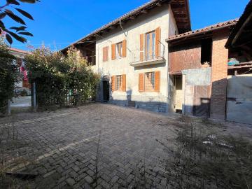 Casa indipendente in vendita a Montiglio Monferrato AT