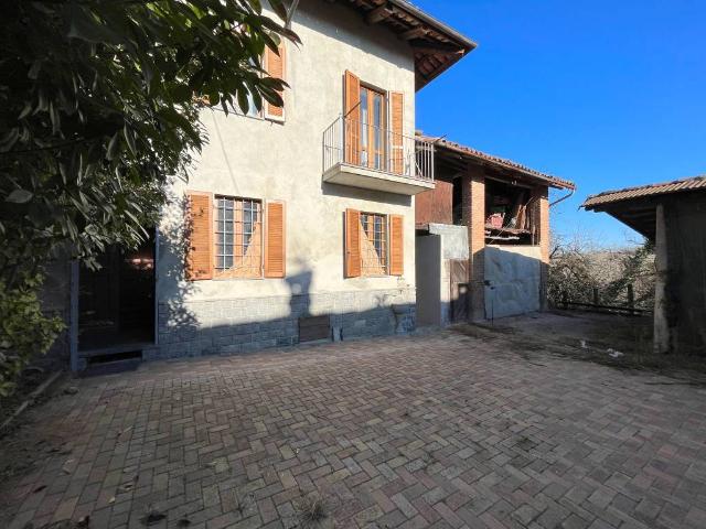 Casa indipendente in vendita a Montiglio Monferrato AT