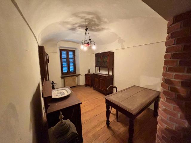Casa indipendente in vendita a Montiglio Monferrato AT