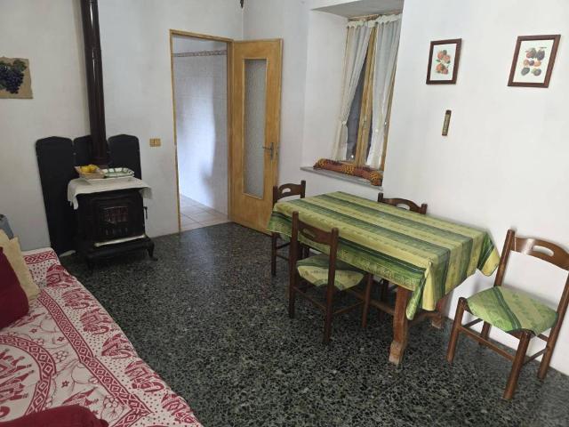 Casa indipendente in vendita a Montiglio Monferrato AT