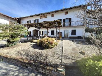 Casa indipendente in vendita a Montiglio Monferrato AT