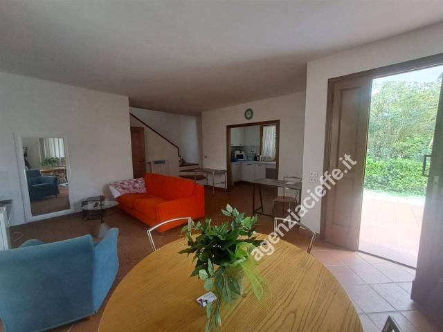 Casa indipendente in vendita a Montignoso