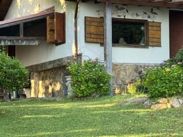 Casa indipendente in vendita a Montignoso