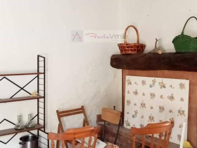 Casa indipendente in vendita a Montignoso MS