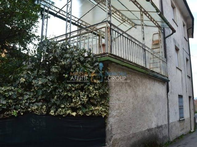 Casa indipendente in vendita a Montignoso MS
